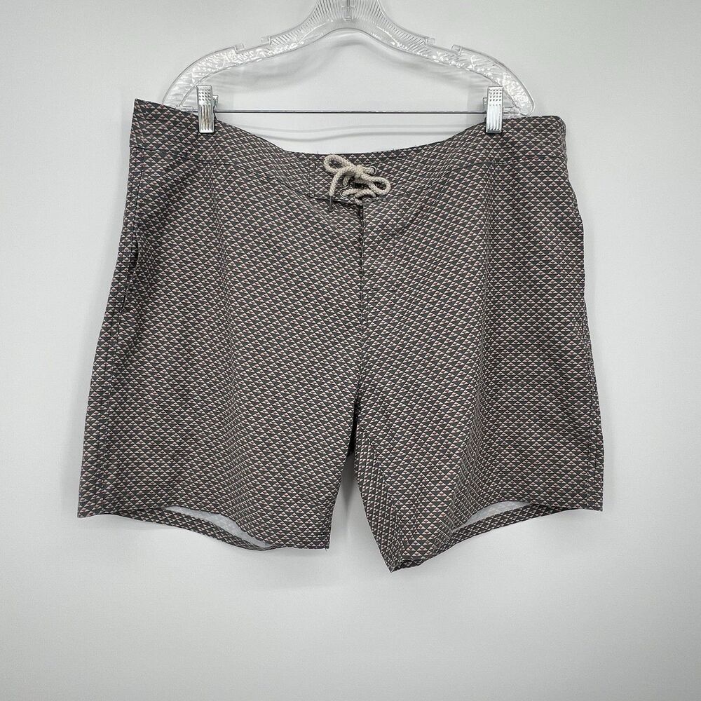 FAHERTY Mens Classic 7" Boardshort Size 40 Geo Pyramid Indigo Unlined Swim Surf